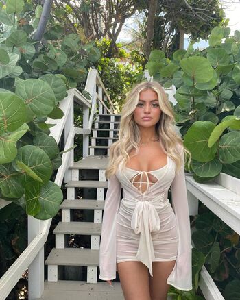 Olivia Chatfield Leaked Nude OnlyFans (Photo 16)