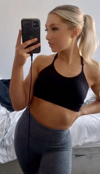 Olivia Littlewood Leeds Leaked Nude OnlyFans (Photo 3)