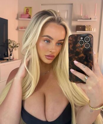Olivia Mazukina Leaked Nude OnlyFans (Photo 3)