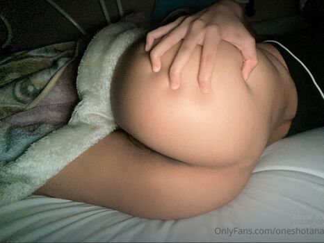 Oneshotana Leaked Nude OnlyFans (Photo 4)