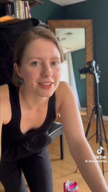 Ozley ASMR Leaked Nude OnlyFans (Photo 17)
