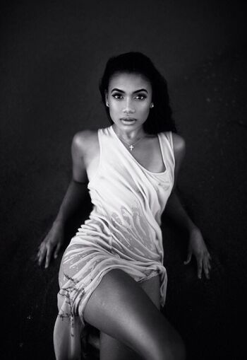 Paige Hurd Leaked Nude OnlyFans (Photo 9)