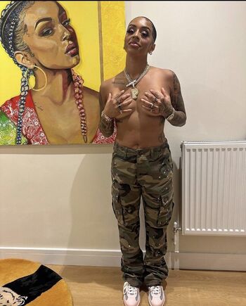 Paigey Cakey Leaked Nude OnlyFans (Photo 1)
