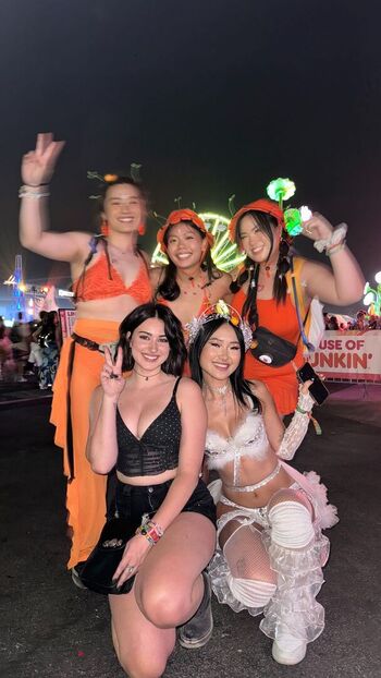 PalmBee Leaked Nude OnlyFans (Photo 81)