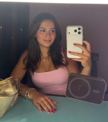 Pariya Carello