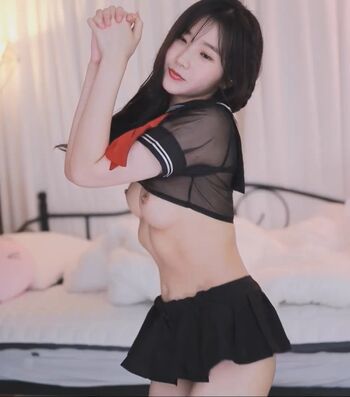 Park Hael Leaked Nude OnlyFans (Photo 5)