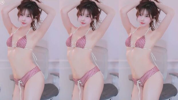 Park Hael Leaked Nude OnlyFans (Photo 8)