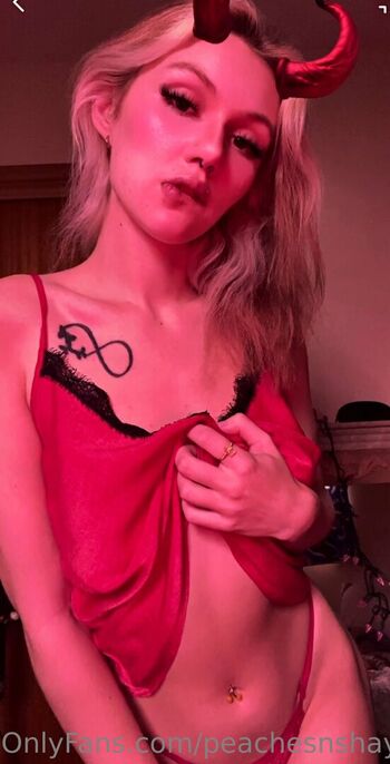 peachesnshay Leaked Nude OnlyFans (Photo 4)