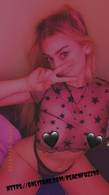 Peachfuzz Leaked Nude OnlyFans (Photo 1)