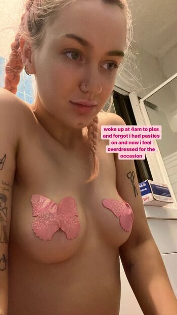 PeachPRC Leaked Nude OnlyFans (Photo 1)