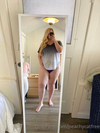 peachycatfree Leaked Nude OnlyFans (Photo 16)