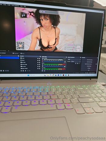 peachysodaaa Leaked Nude OnlyFans (Photo 2)