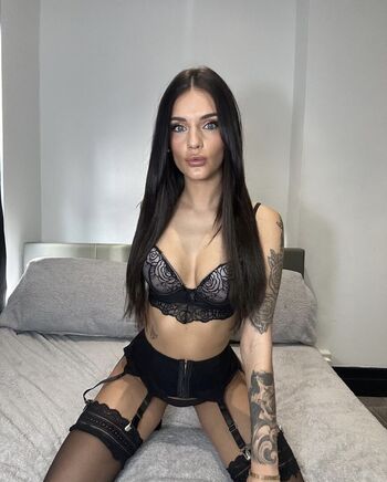 pebblesellieox Leaked Nude OnlyFans (Photo 5)