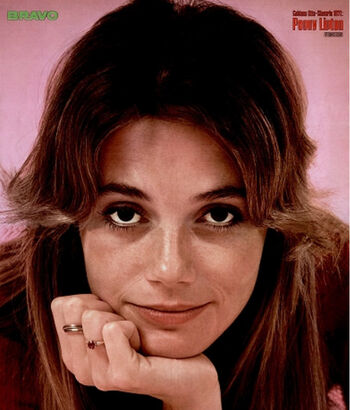 Peggy Lipton Leaked Nude OnlyFans (Photo 9)