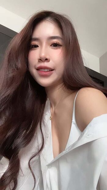 peiween Leaked Nude OnlyFans (Photo 2)