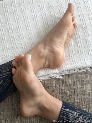 perfectteenfeet Leaked Nude OnlyFans (Photo 25)