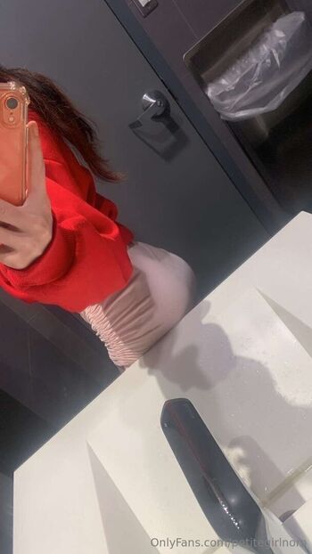 petitegirlnora