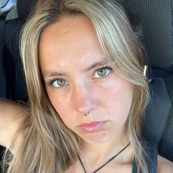 Peyton Coff Leaked Nude OnlyFans (Photo 2)