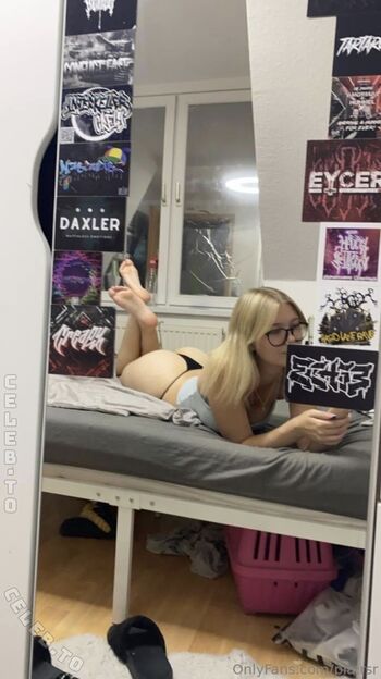 pia.rsr Leaked Nude OnlyFans (Photo 2)