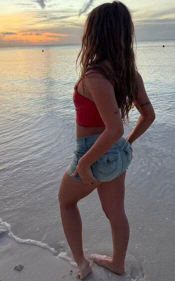 Piper Rockell Leaked Nude OnlyFans (Photo 3)