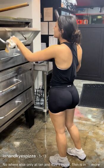 Pizzeria Baddies