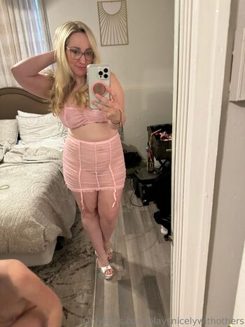 playsnicelywithothers Leaked Nude OnlyFans (Photo 12)