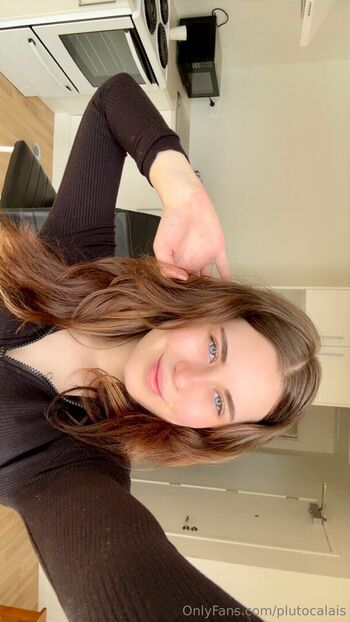 plutocalais Leaked Nude OnlyFans (Photo 15)