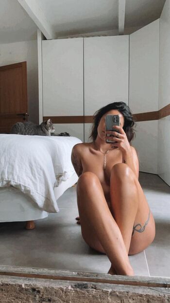 Poetique Girl Leaked Nude OnlyFans (Photo 21)
