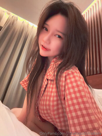 Potato Godzilla Leaked Nude OnlyFans (Photo 16)