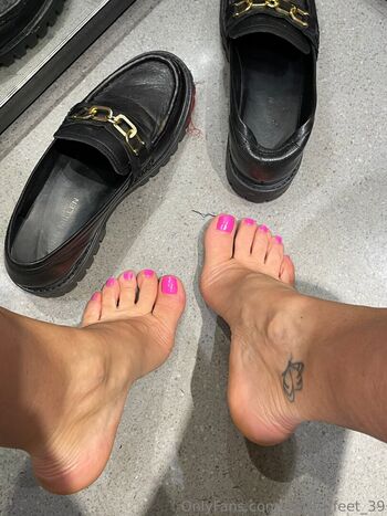 pretty_feet_39