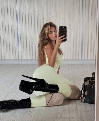 pretty_sara