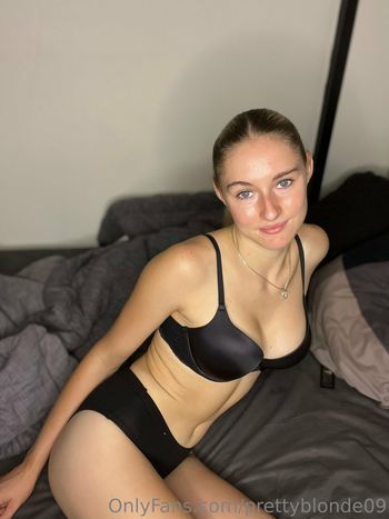 prettyblonde09 Leaked Nude OnlyFans (Photo 16)