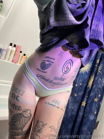 prettylittlefreak13 Leaked Nude OnlyFans (Photo 35)