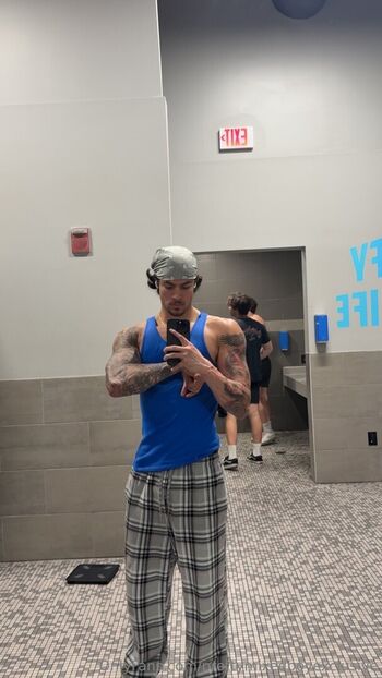 prettymixedboyexclusive