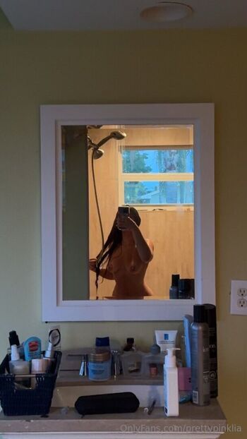 prettypinklia Leaked Nude OnlyFans (Photo 16)