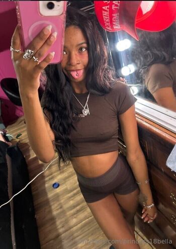 princess18bella Leaked Nude OnlyFans (Photo 3)