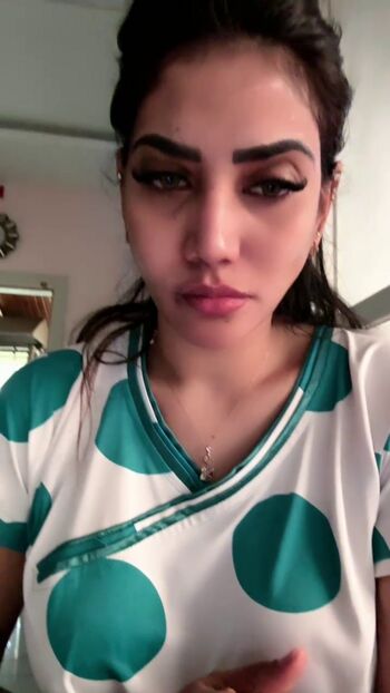 Priya Naidu Leaked Nude OnlyFans (Photo 9)