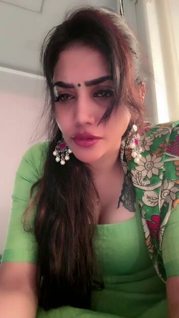 Priya Naidu Leaked Nude OnlyFans (Photo 10)