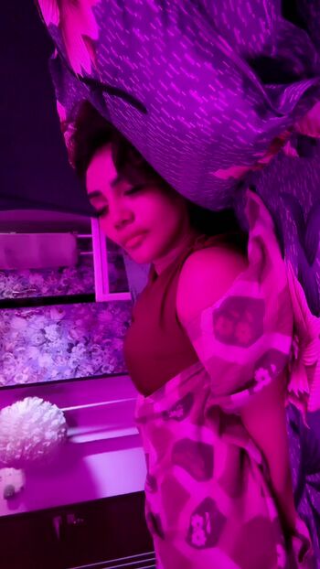 Priya Naidu Leaked Nude OnlyFans (Photo 11)