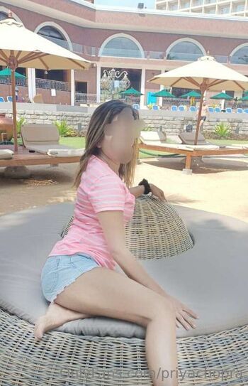 priyachopra Leaked Nude OnlyFans (Photo 5)