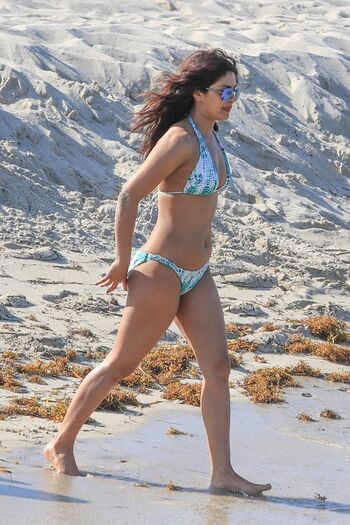 Priyanka Chopra Leaked Nude OnlyFans (Photo 97)