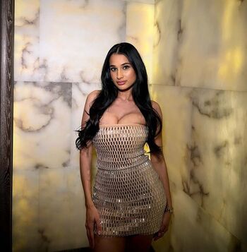 Pujaghedia Leaked Nude OnlyFans (Photo 7)