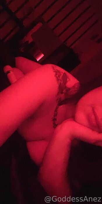 queenanez Leaked Nude OnlyFans (Photo 10)