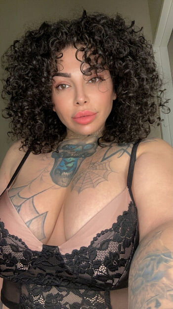 queenazita Leaked Nude OnlyFans (Photo 30)