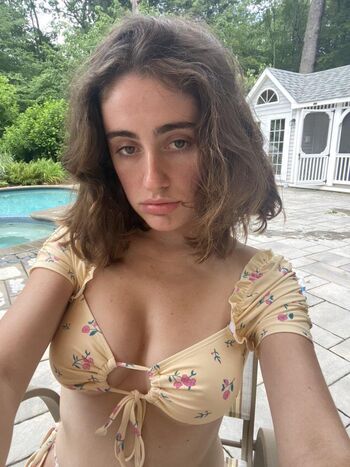 Rachel Anne Sennott