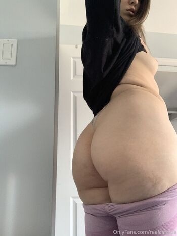 realcanadaali Leaked Nude OnlyFans (Photo 29)
