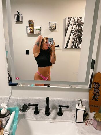 Reannon Hill Leaked Nude OnlyFans (Photo 12)