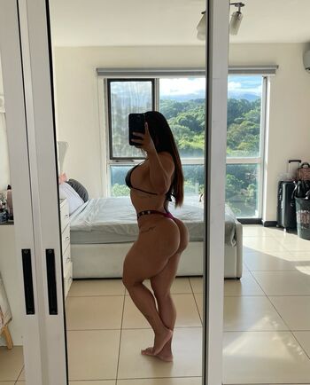 Rebeca Roman Leaked Nude OnlyFans (Photo 6)