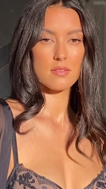 Rebecca Mir