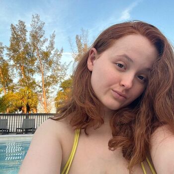Red Evie Leaked Nude OnlyFans (Photo 14)